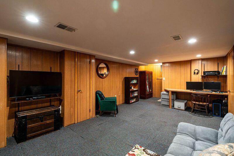 2557 North 95th STREET