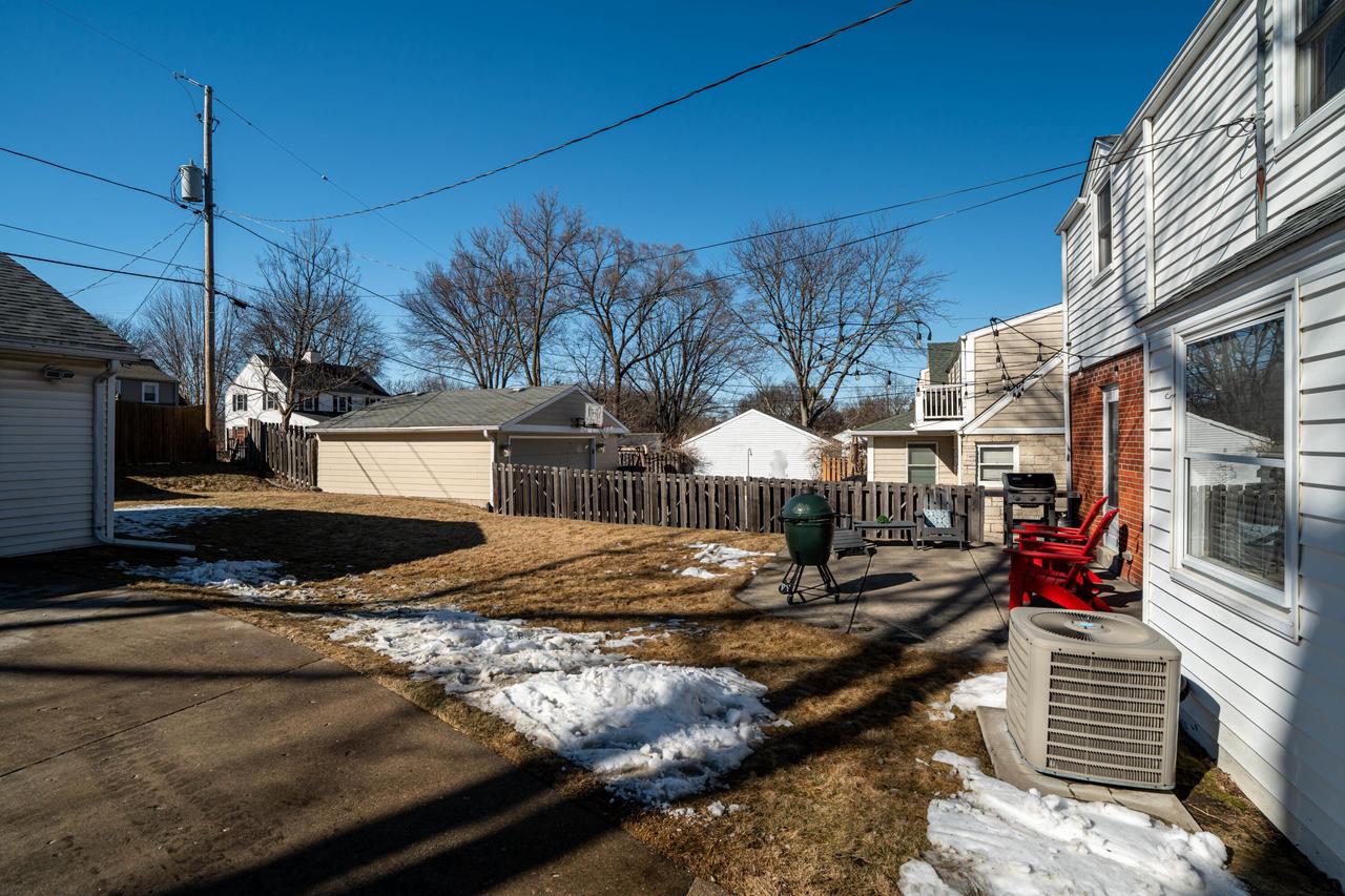 2557 North 95th STREET