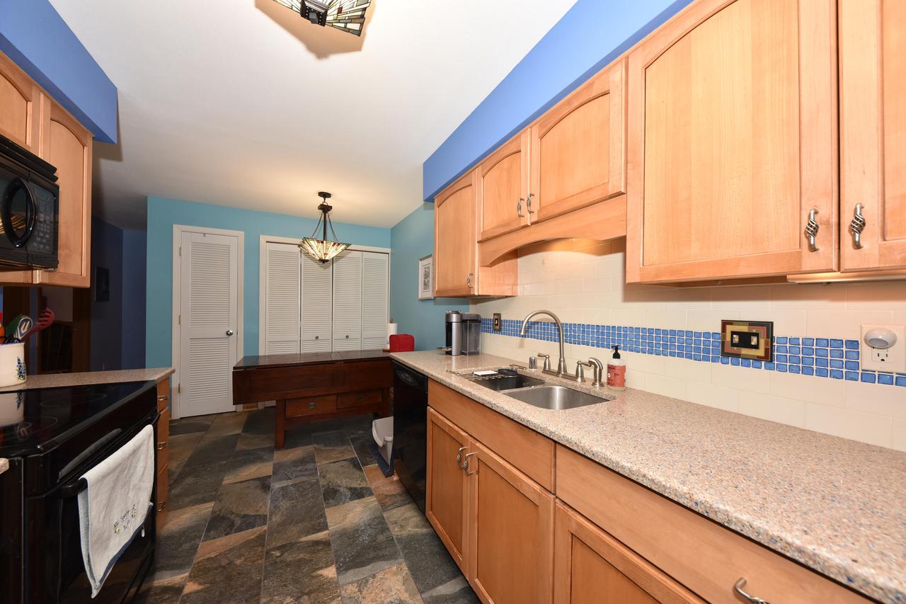 4417 South Greenridge CIRCLE B