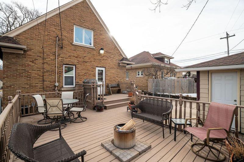 2327 North 73 STREET