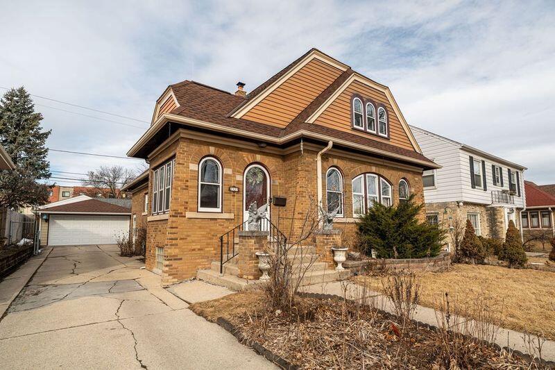 2327 North 73 STREET