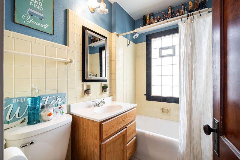 2327 North 73 STREET