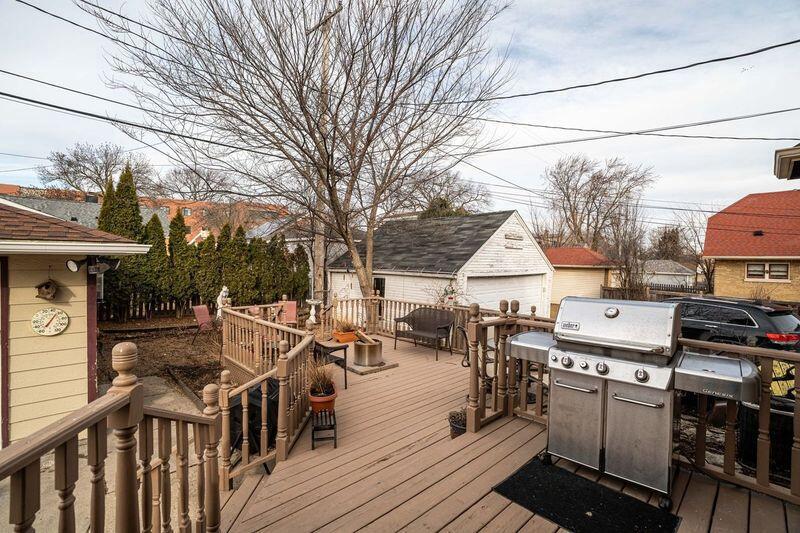 2327 North 73 STREET