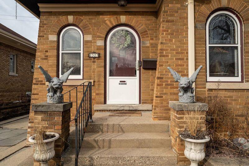 2327 North 73 STREET