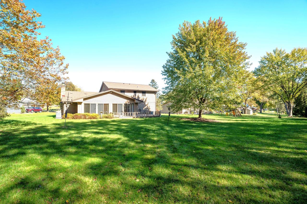 9029 Greenacre COURT