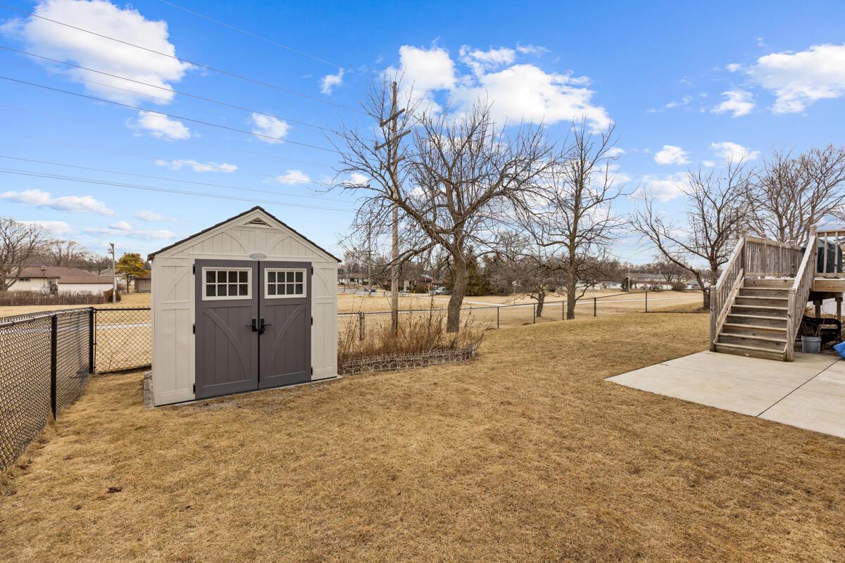 8050 West Plainfield AVENUE