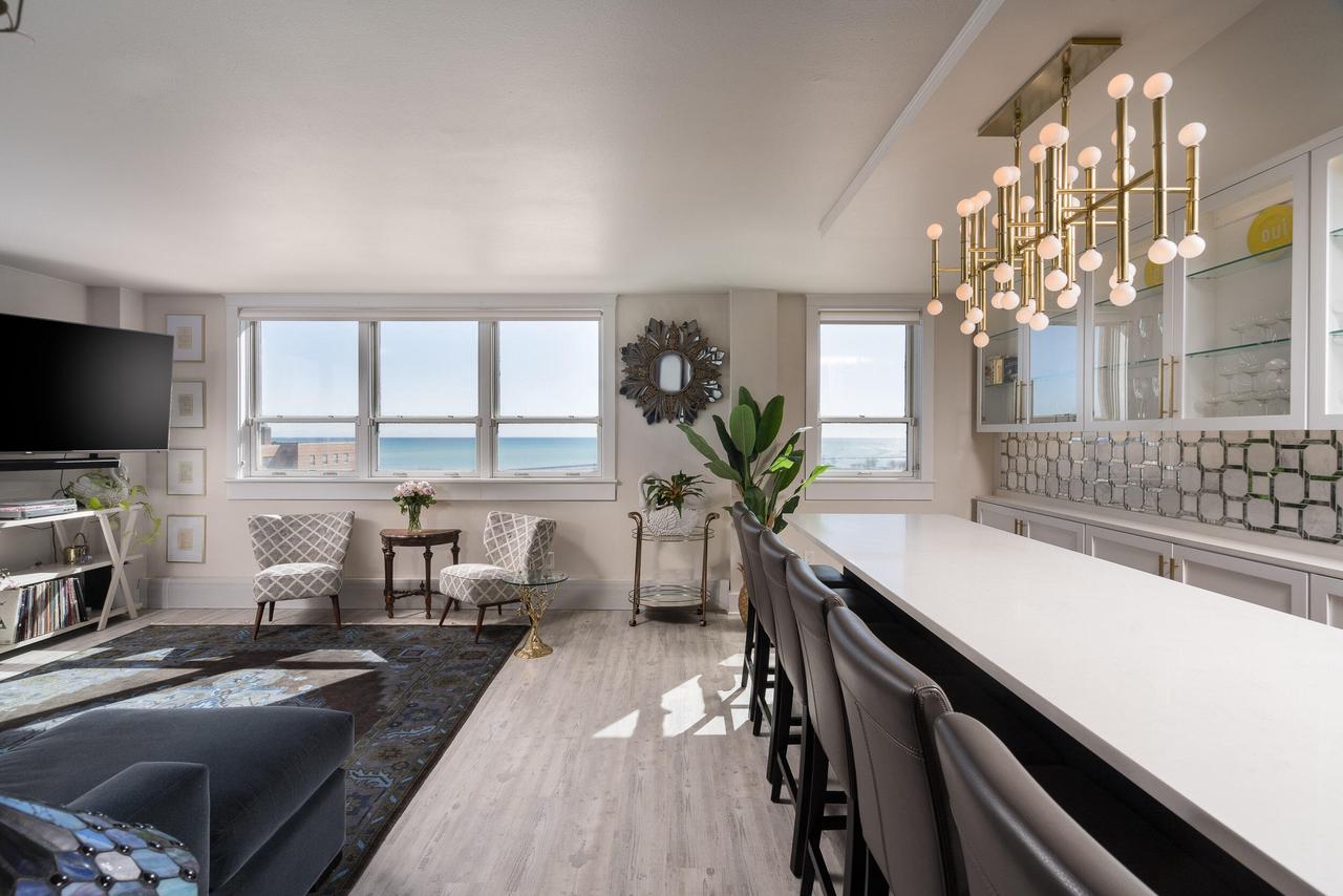 1707 North Prospect AVENUE 10E