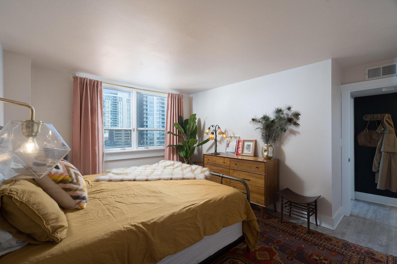 1707 North Prospect AVENUE 10E