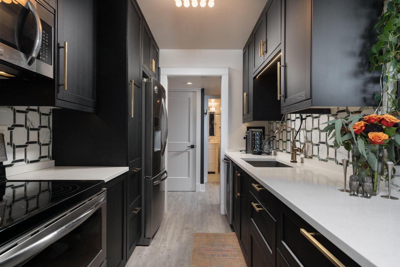 1707 North Prospect AVENUE 10E