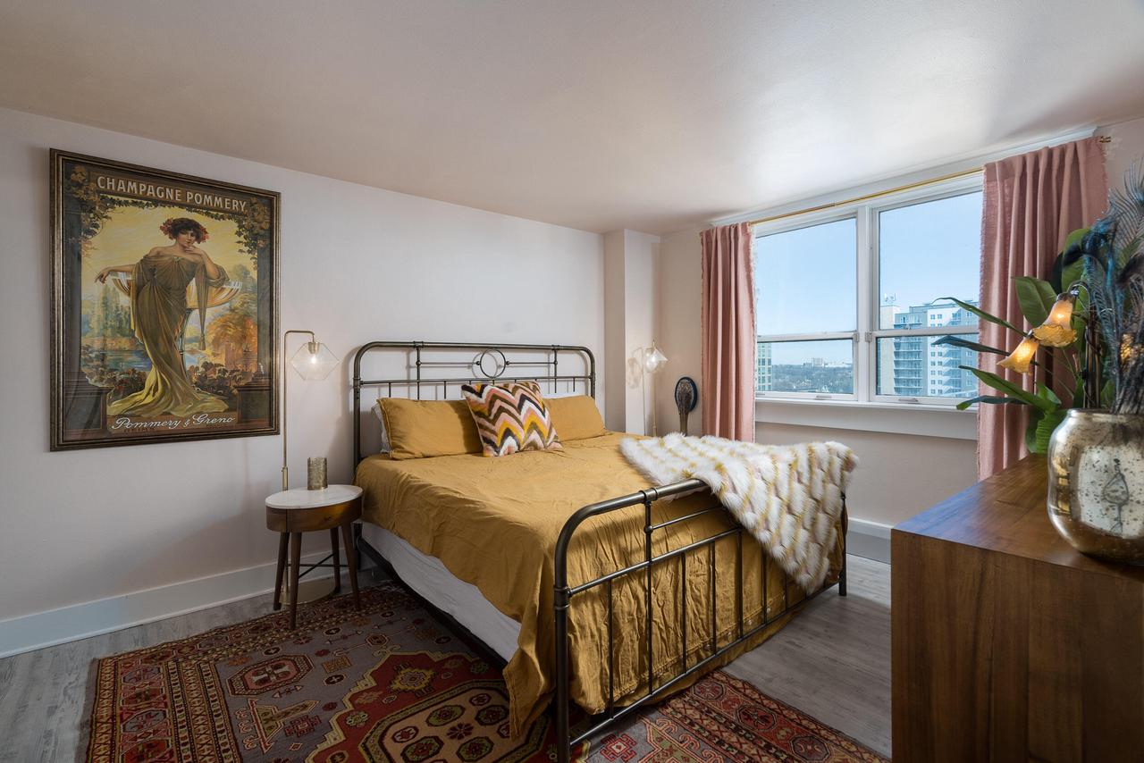 1707 North Prospect AVENUE 10E