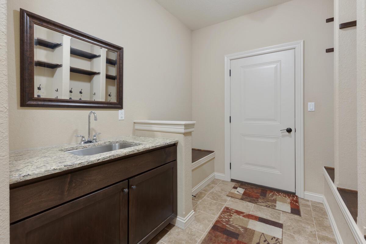 W351N5789 Westshore ROAD