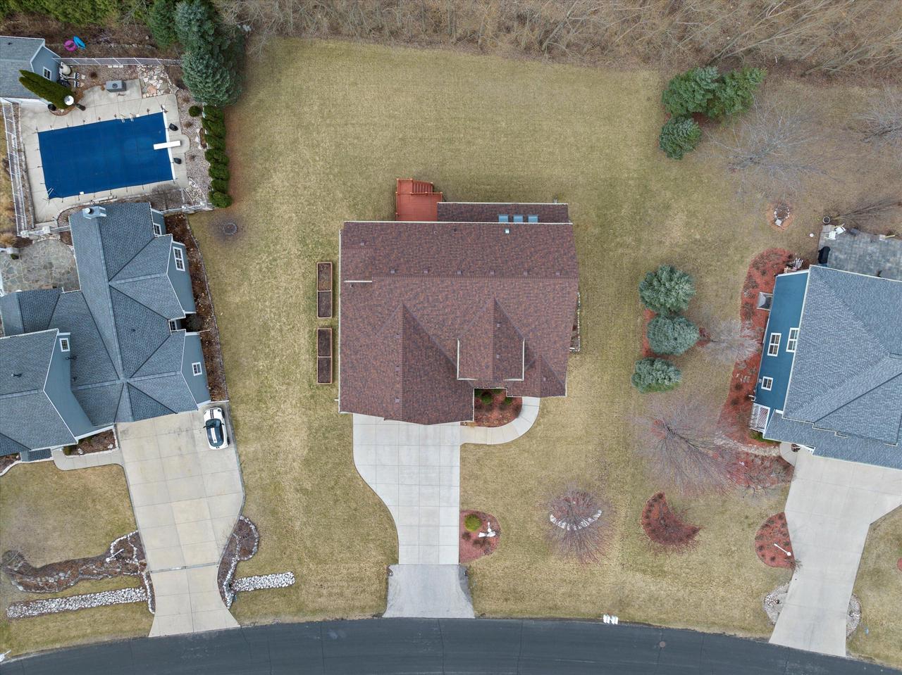 W351N5789 Westshore ROAD