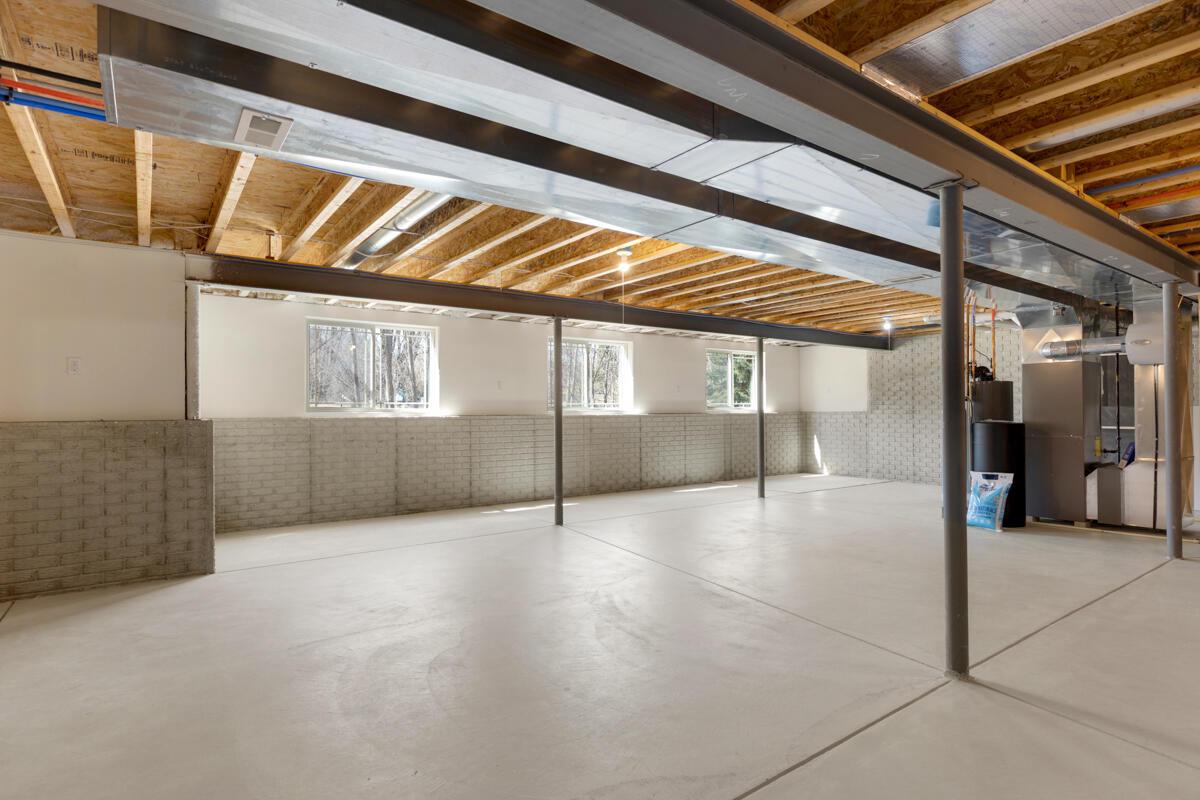 W351N5789 Westshore ROAD