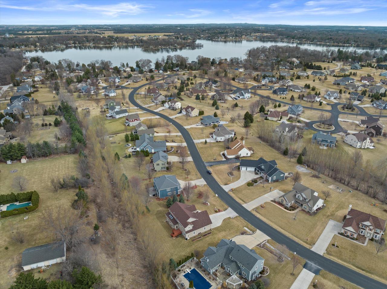 W351N5789 Westshore ROAD