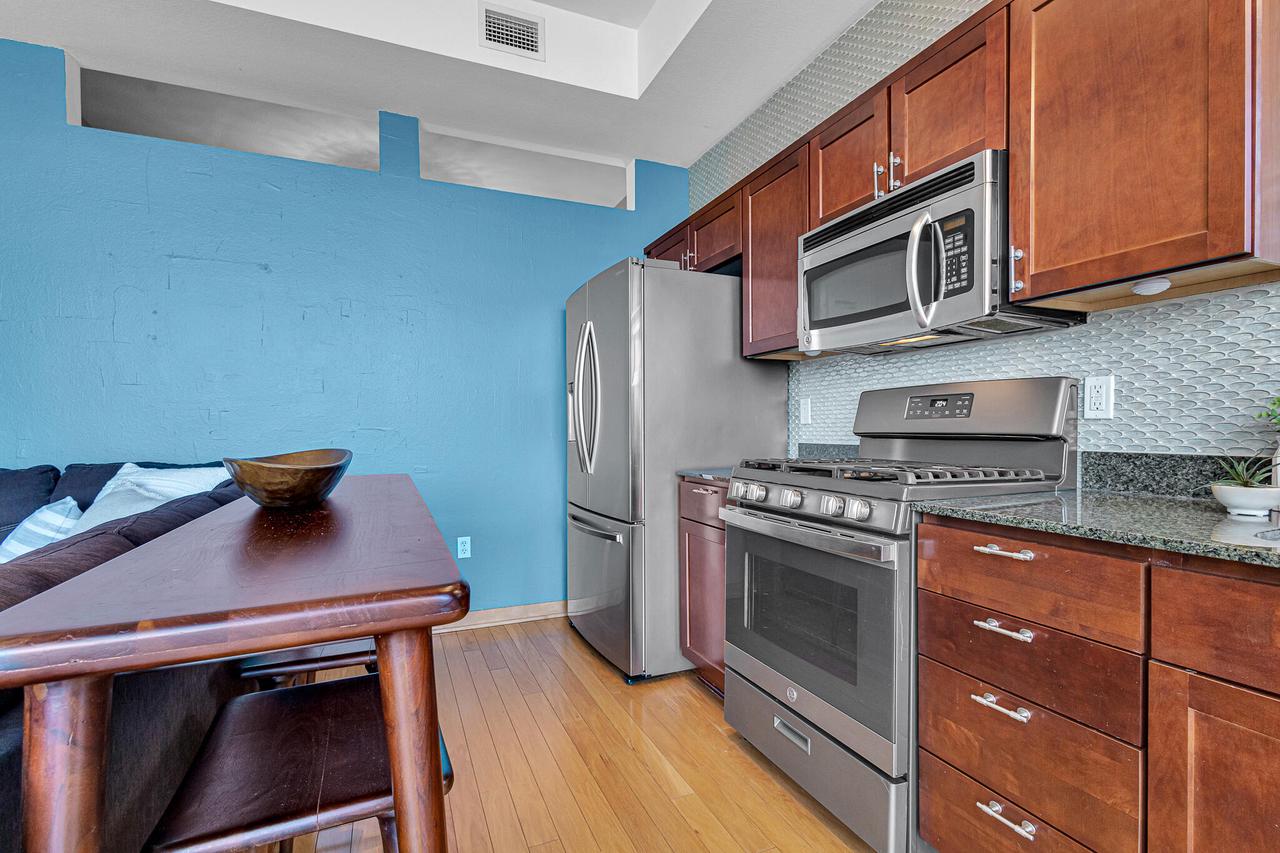 106 West Seeboth STREET 505