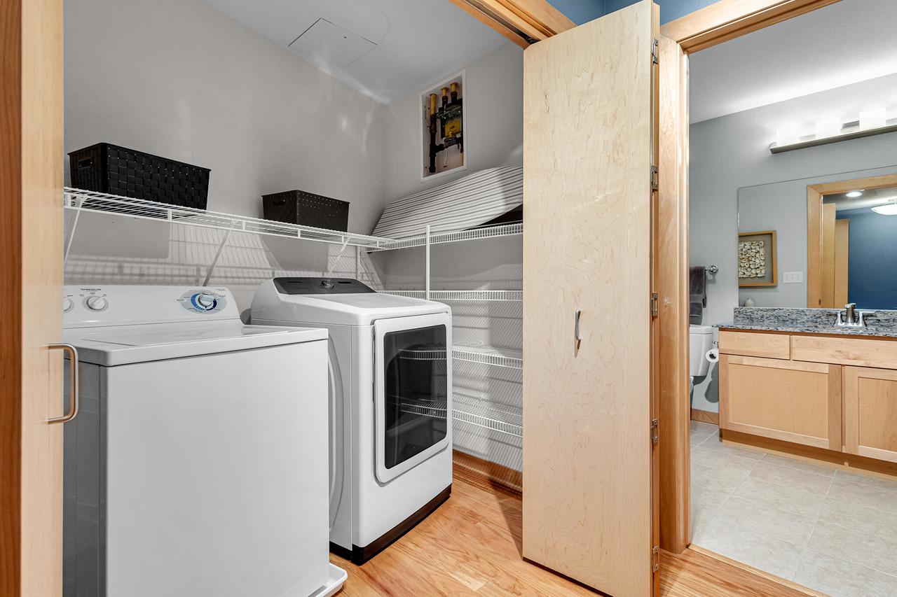 106 West Seeboth STREET 505