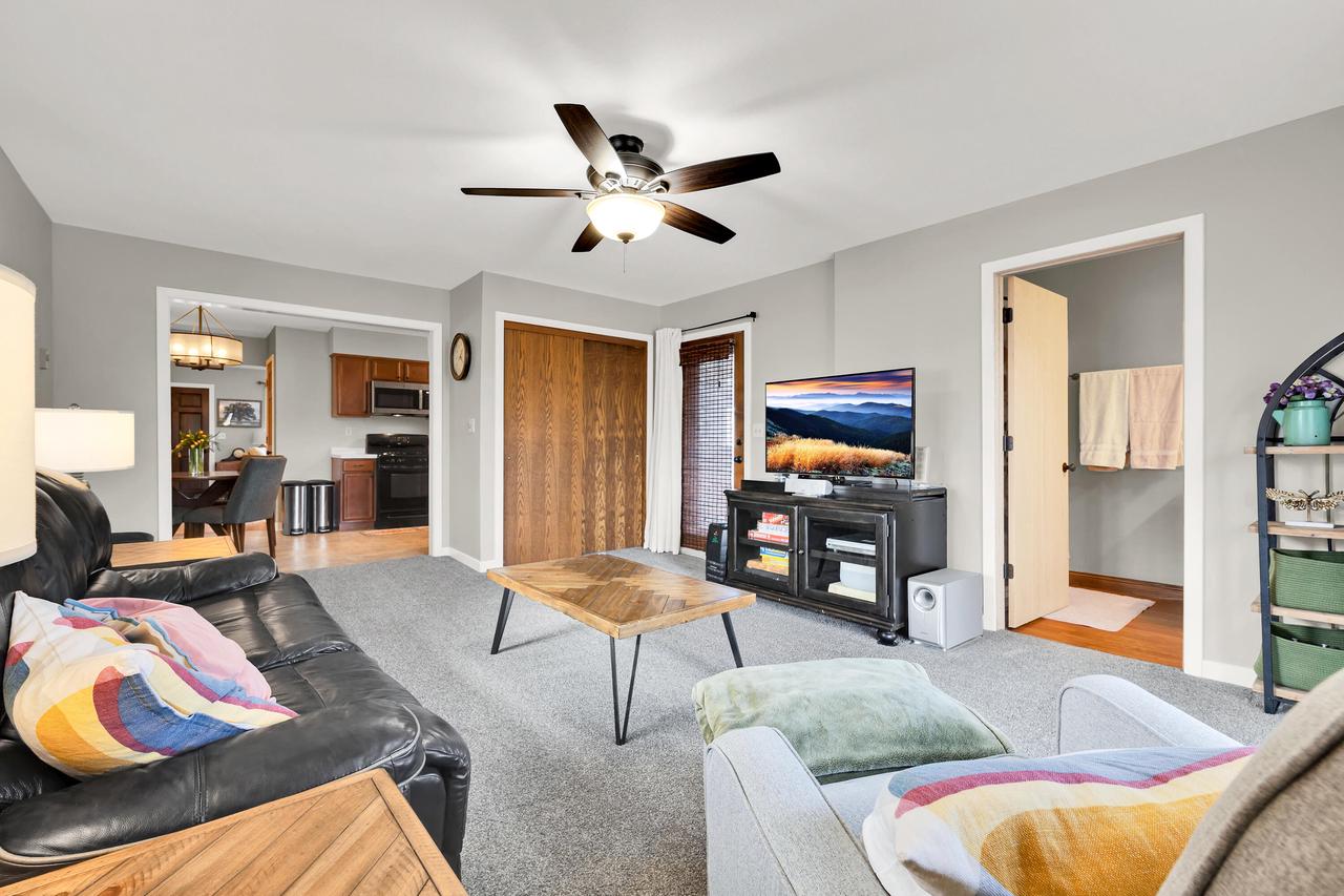 3715 West Acre AVENUE