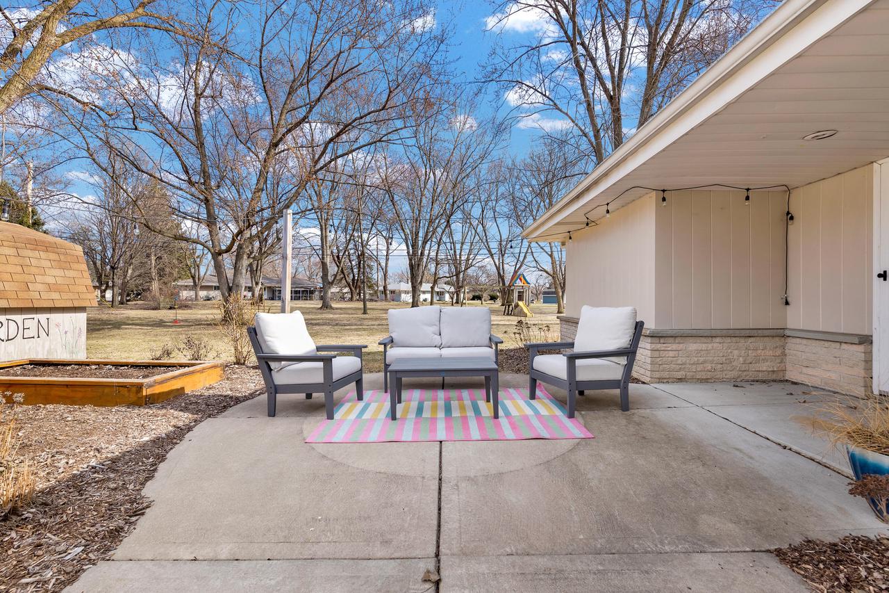 3715 West Acre AVENUE