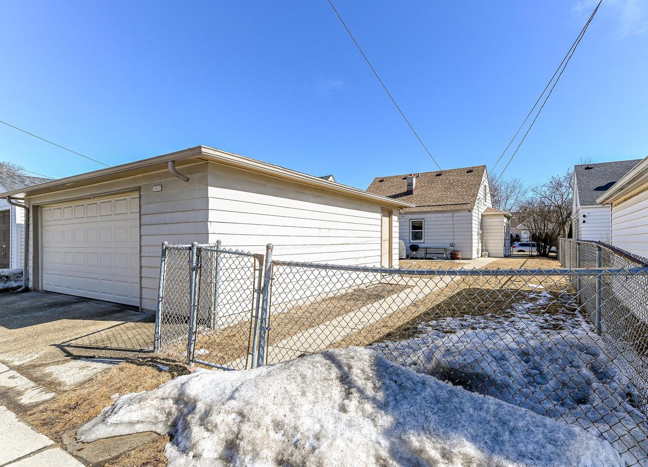 3517 South 18th STREET