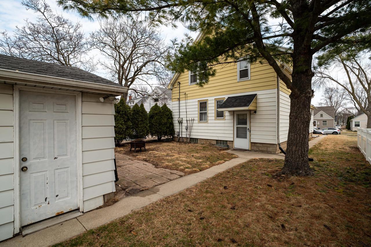 3137 North 90th STREET 3137A