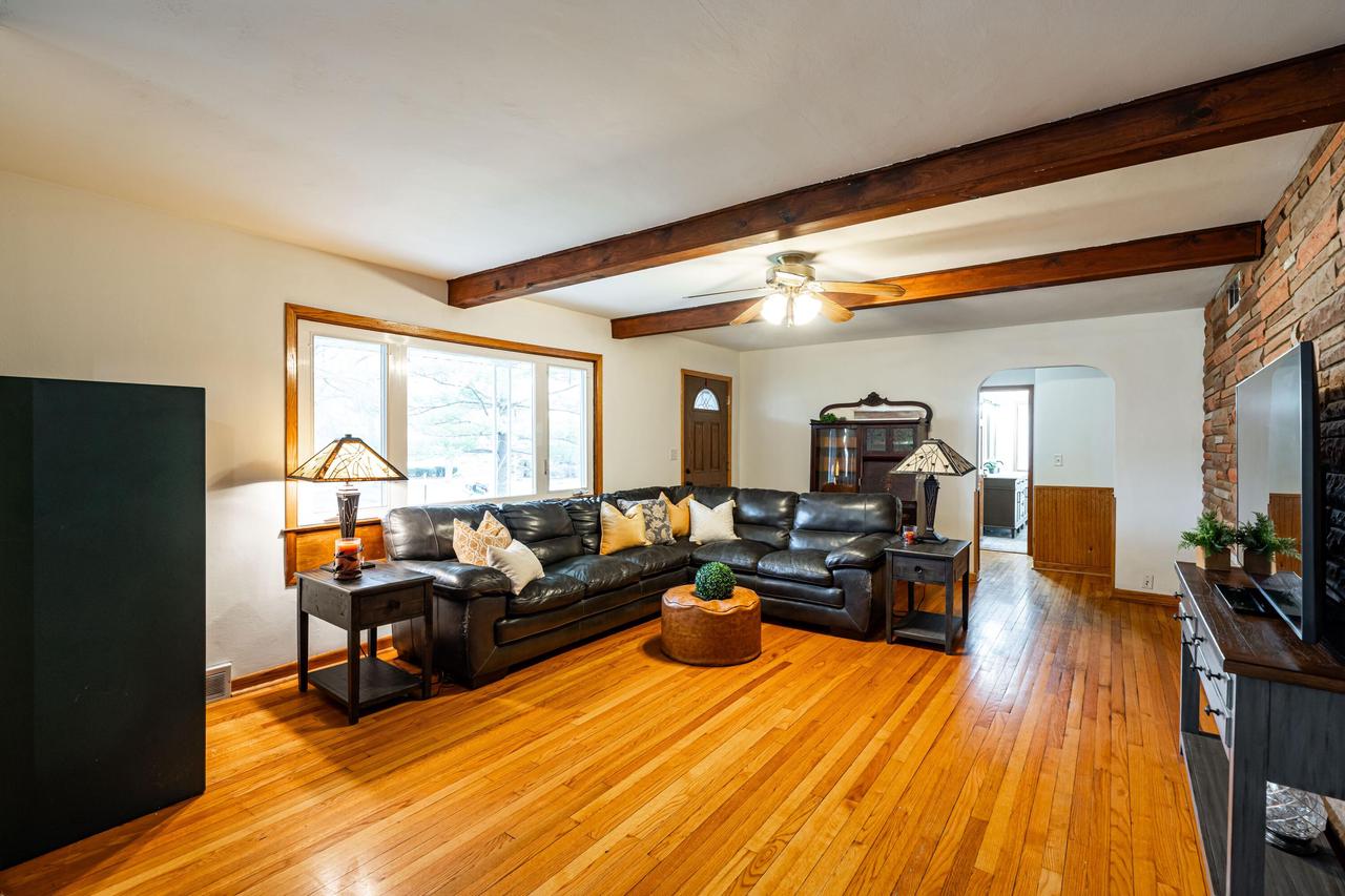 W179S6666 Ranch DRIVE