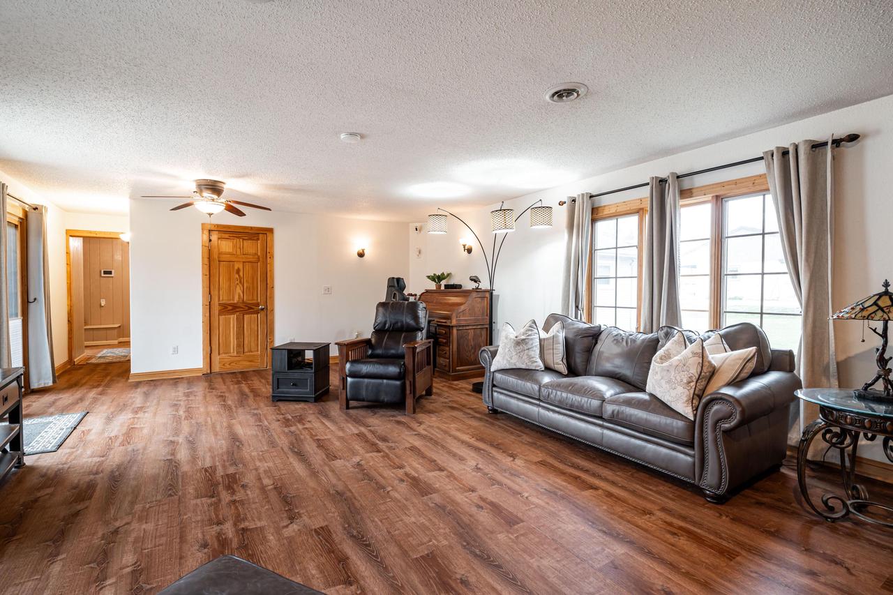 W179S6666 Ranch DRIVE