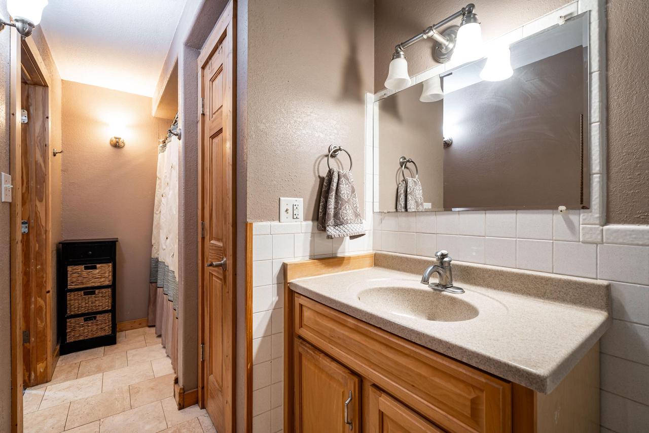 W179S6666 Ranch DRIVE