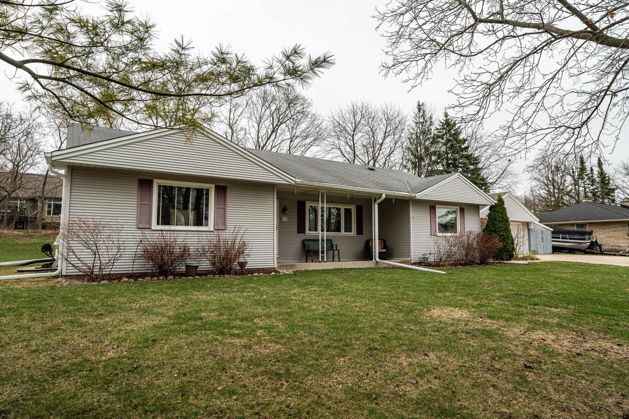 W179S6666 Ranch DRIVE