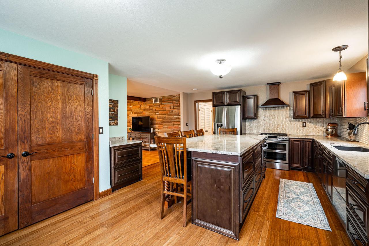 W179S6666 Ranch DRIVE