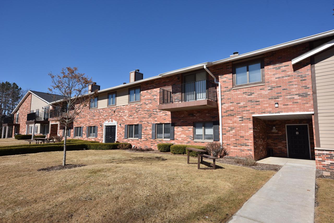 N84W15979 Menomonee AVENUE 108