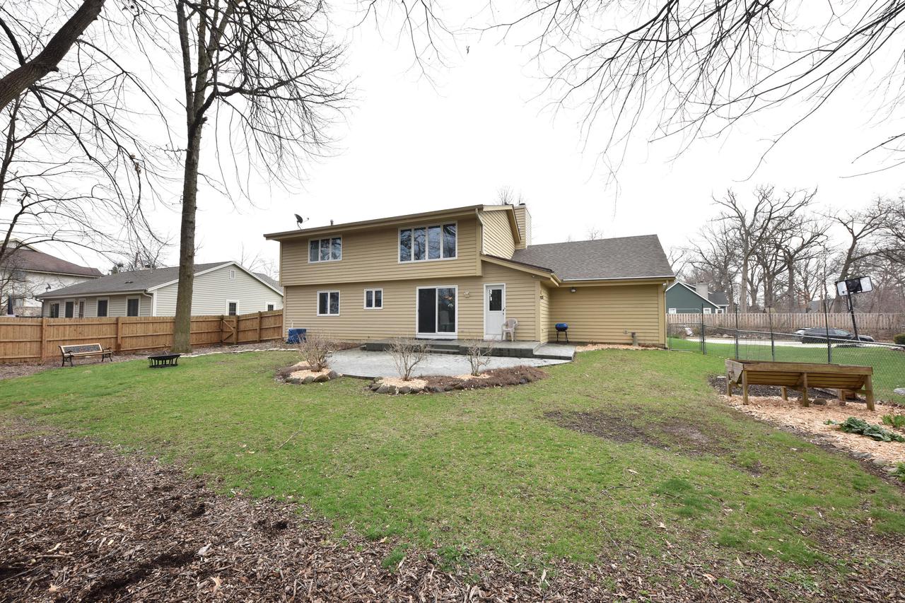 10300 West Rogers STREET