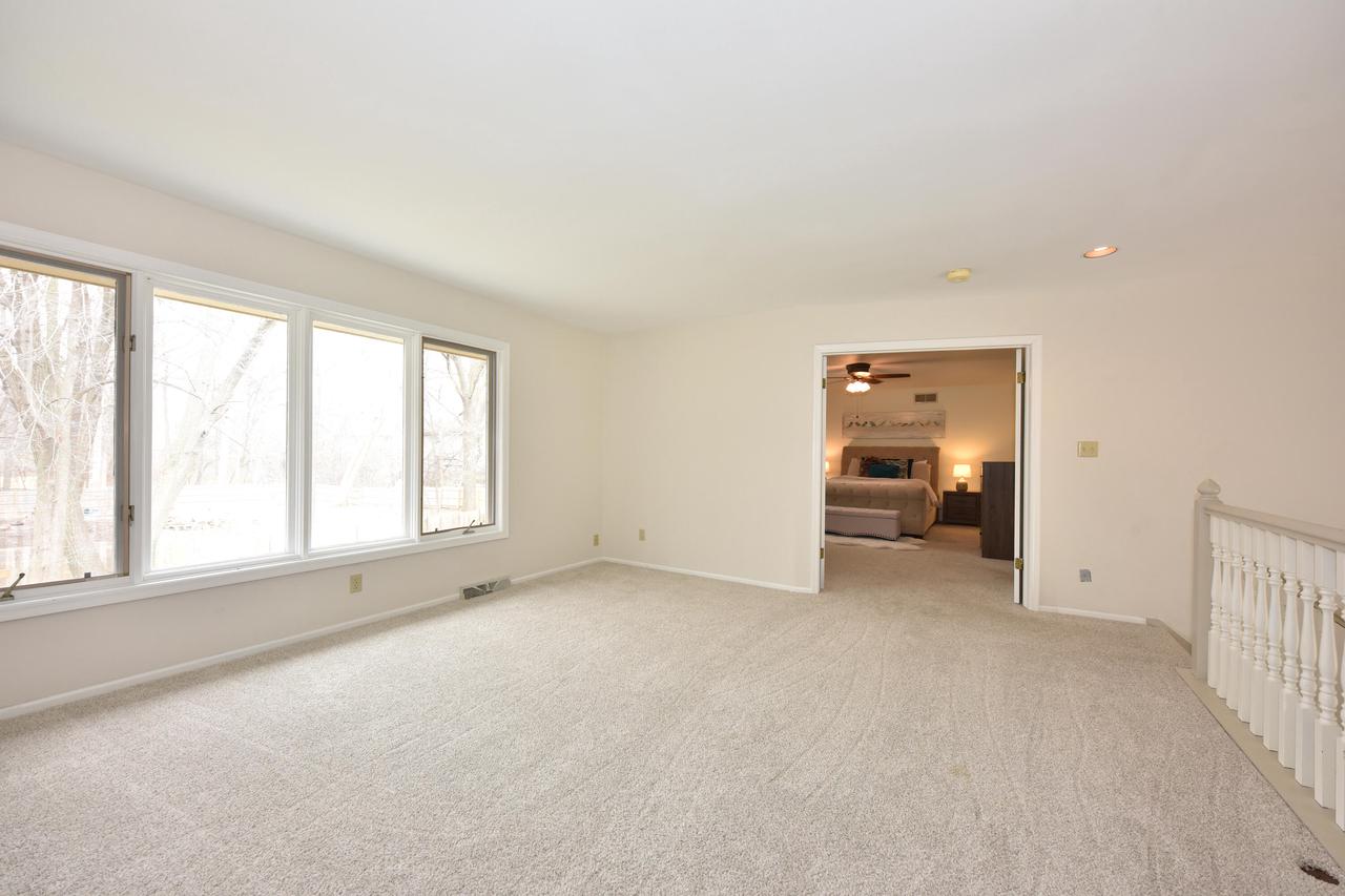 10300 West Rogers STREET