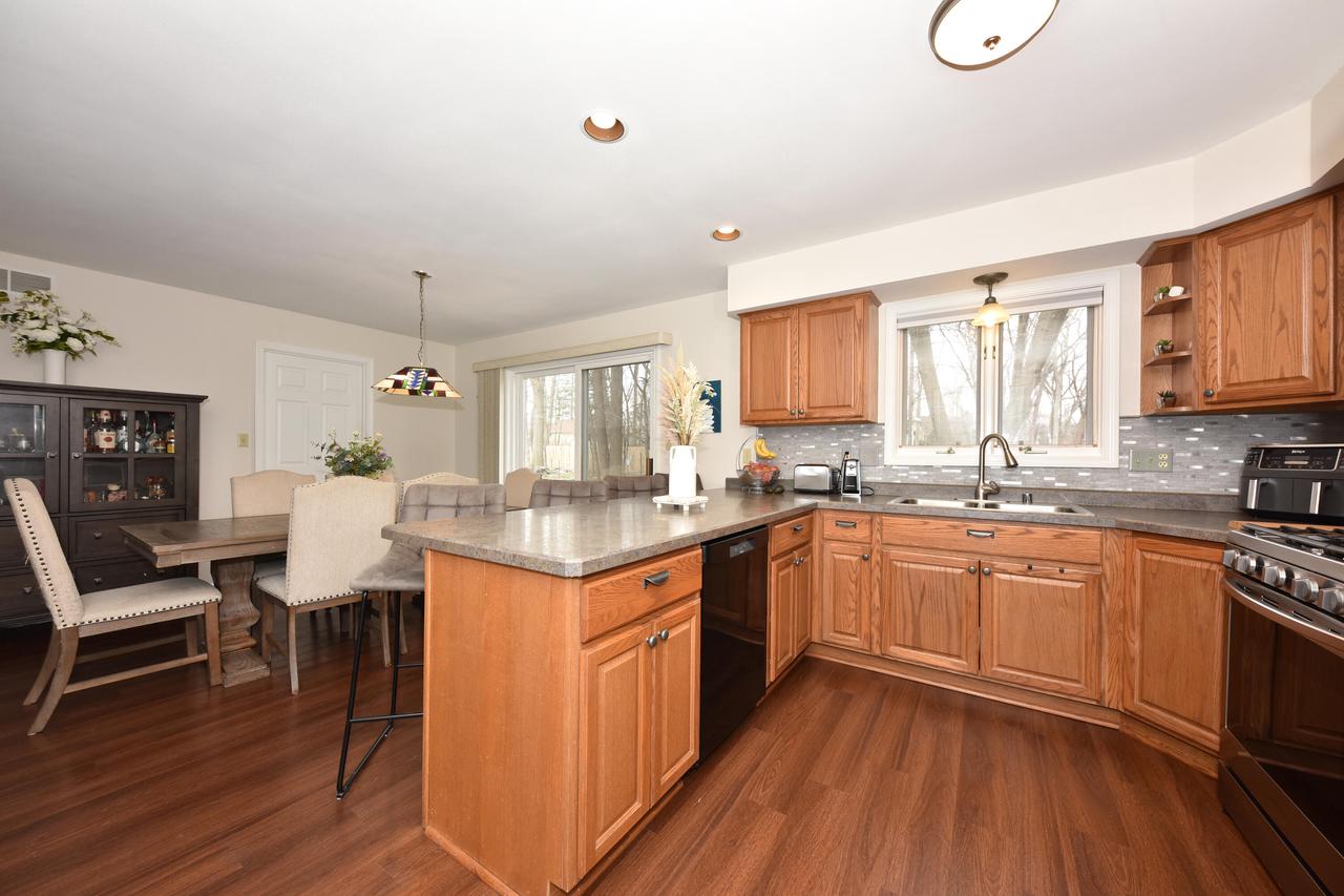 10300 West Rogers STREET