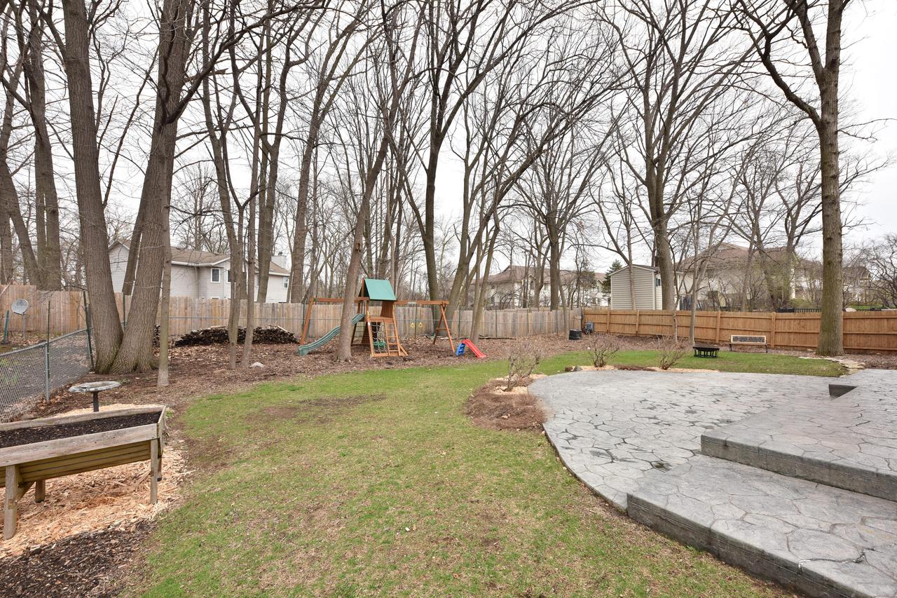 10300 West Rogers STREET