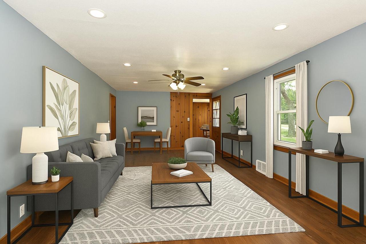 1710 South East LANE