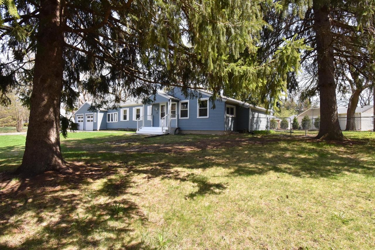 1710 South East LANE