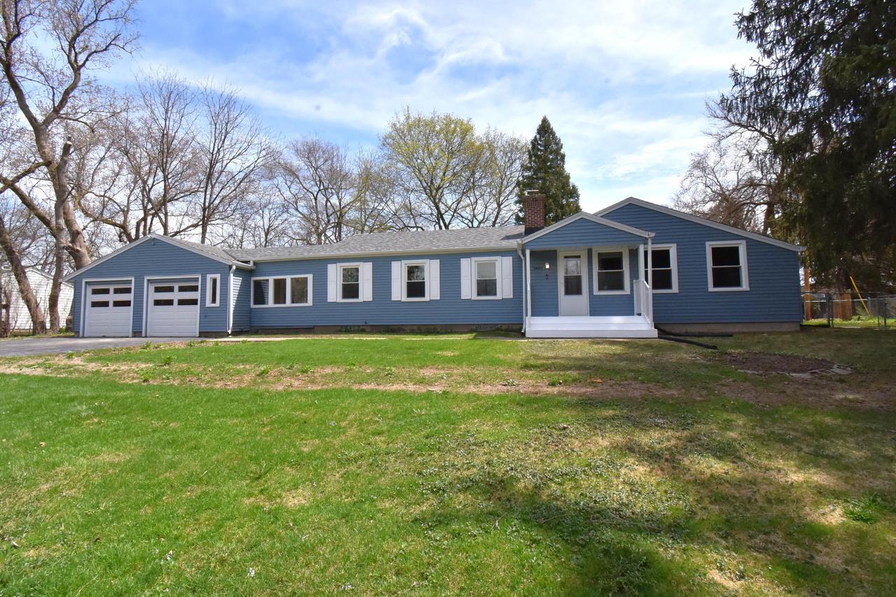 1710 South East LANE