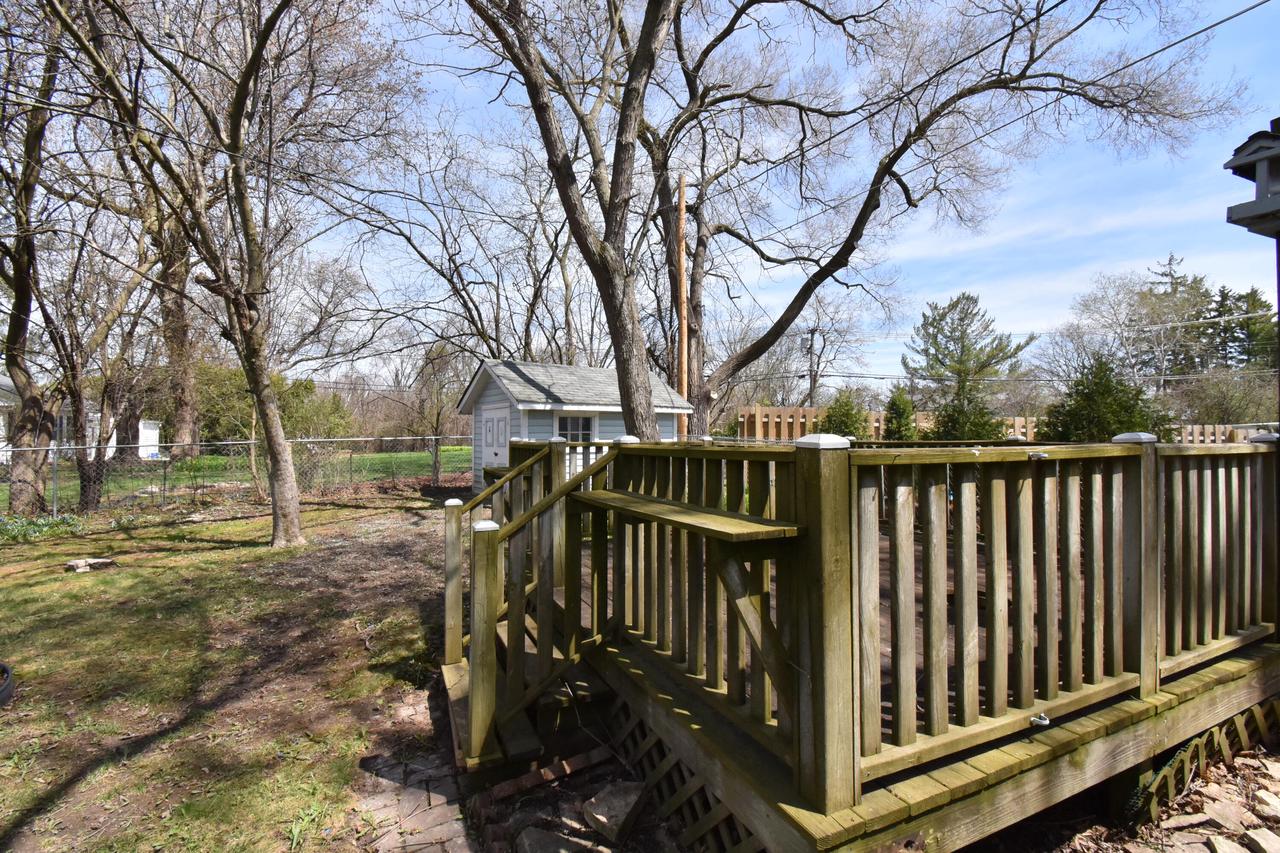 1710 South East LANE