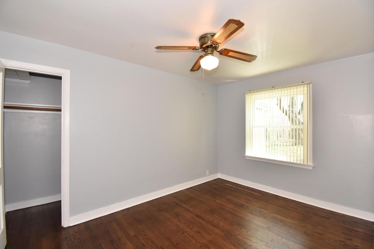 1710 South East LANE