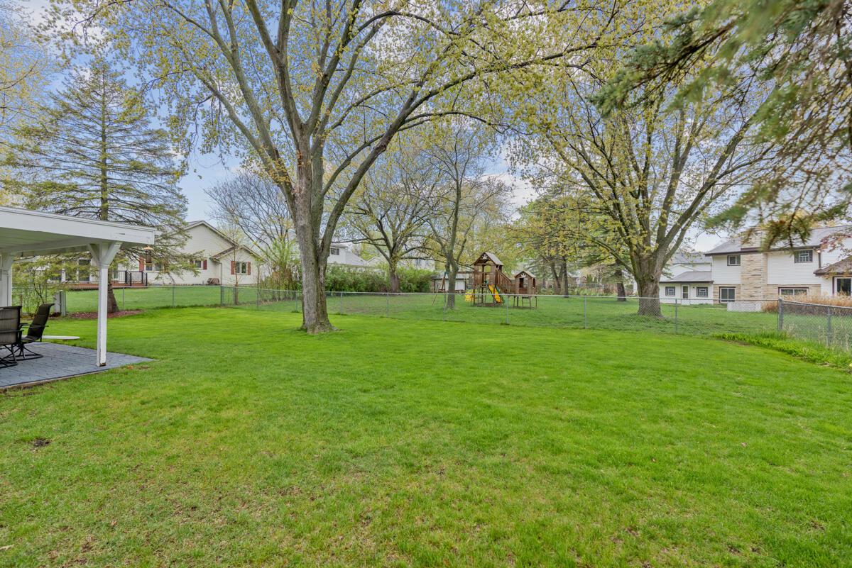 510 East Laverne DRIVE