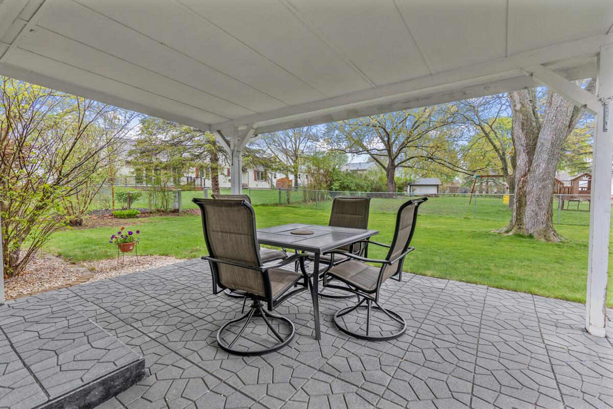 510 East Laverne DRIVE