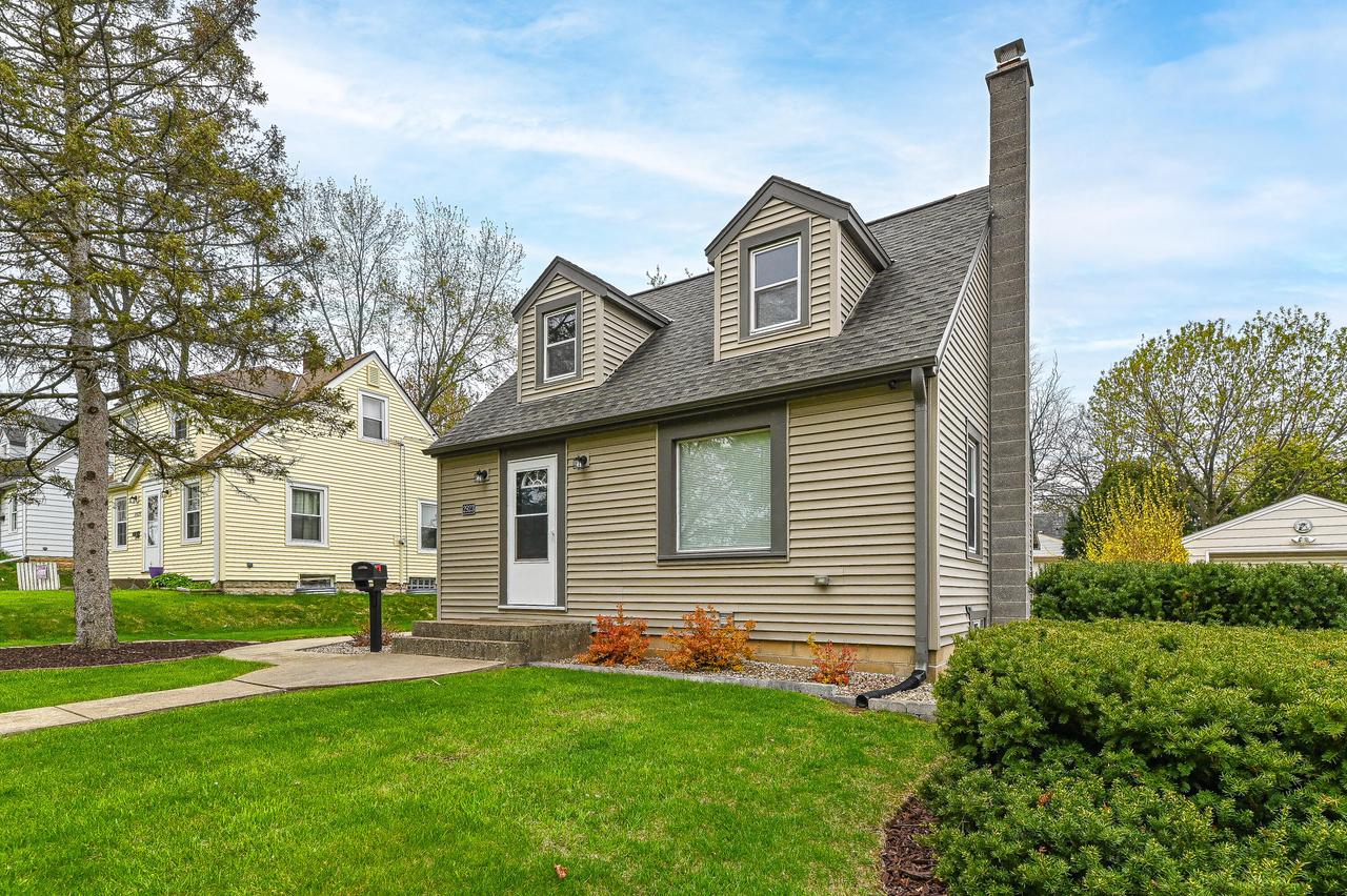 2923 South 91st STREET