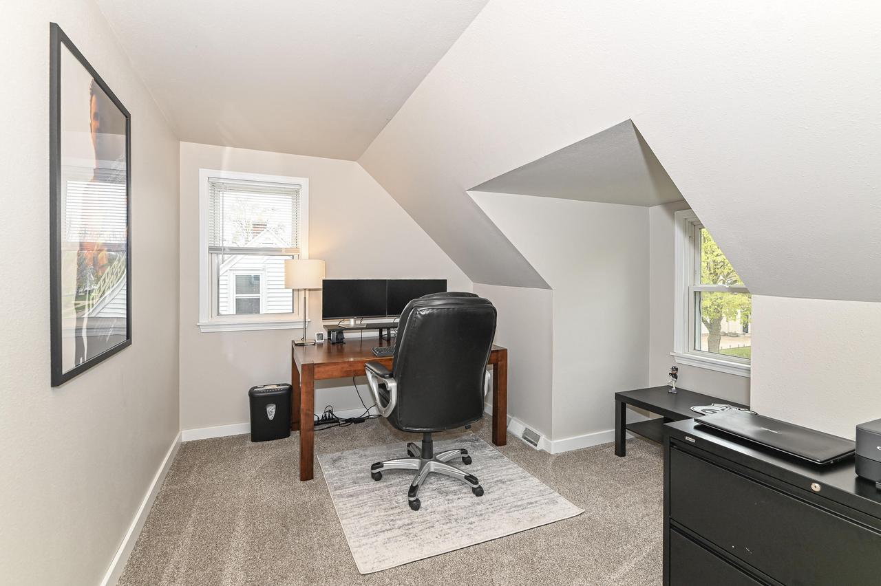 2923 South 91st STREET