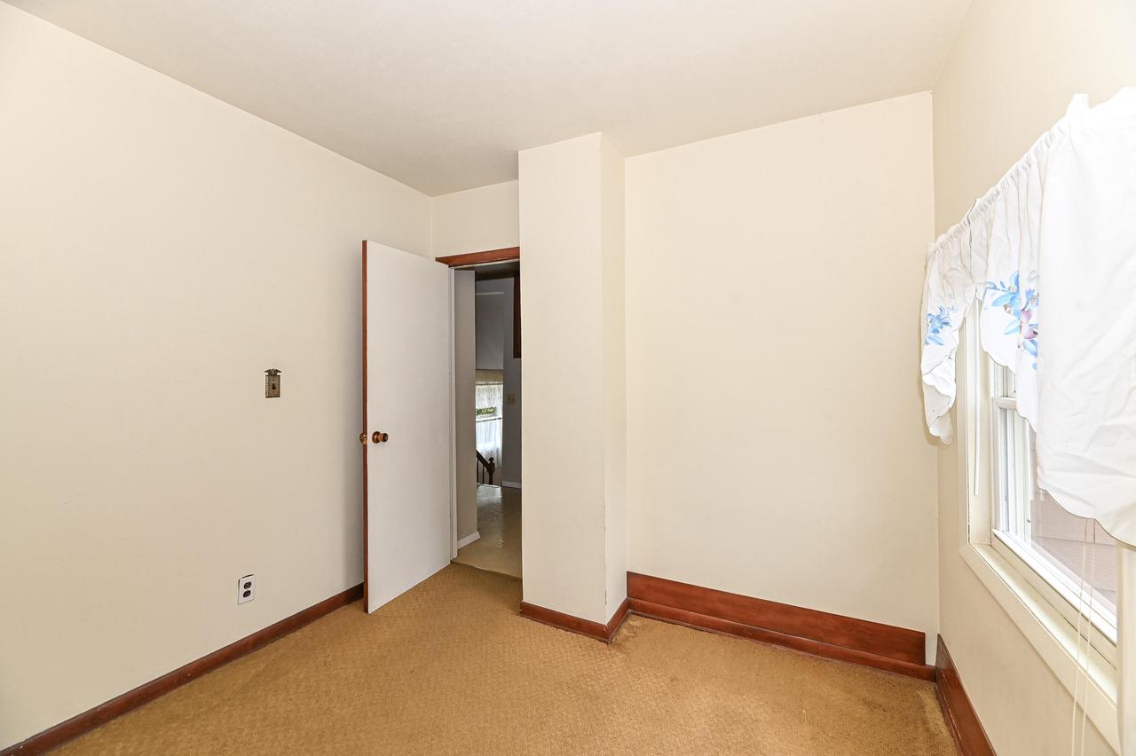 25411 West Loomis ROAD