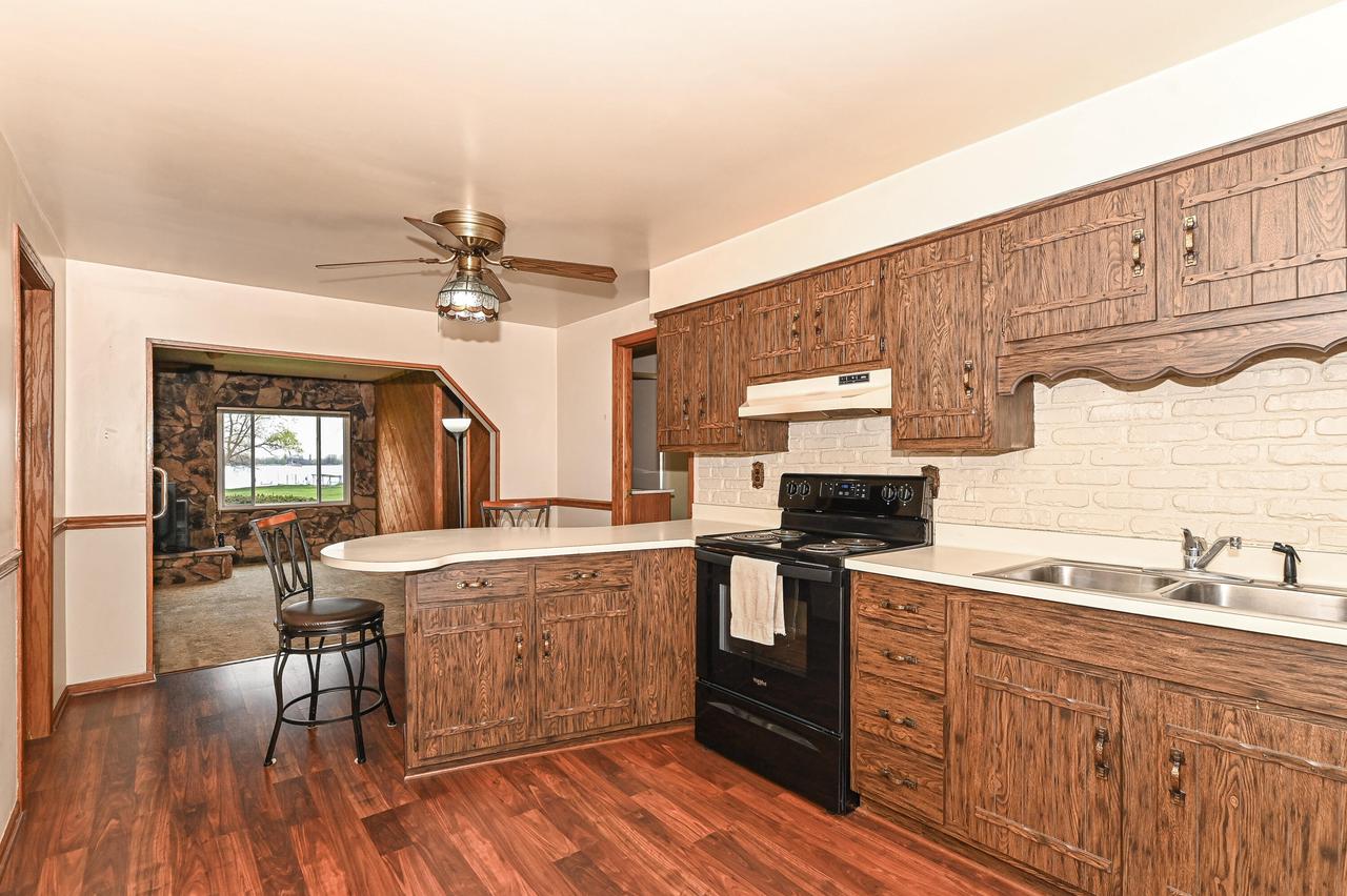 25411 West Loomis ROAD