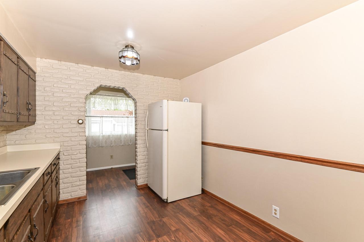 25411 West Loomis ROAD