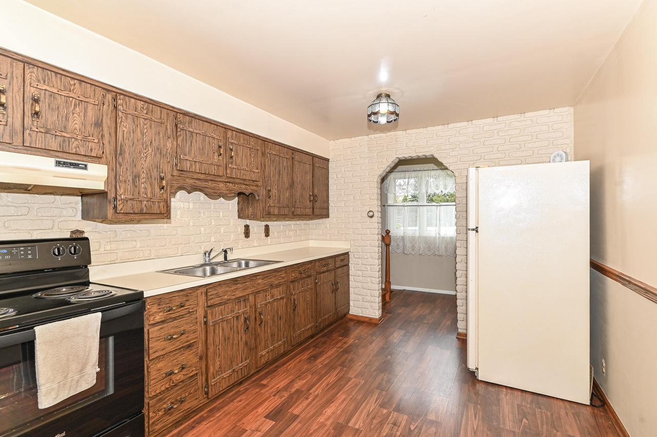 25411 West Loomis ROAD