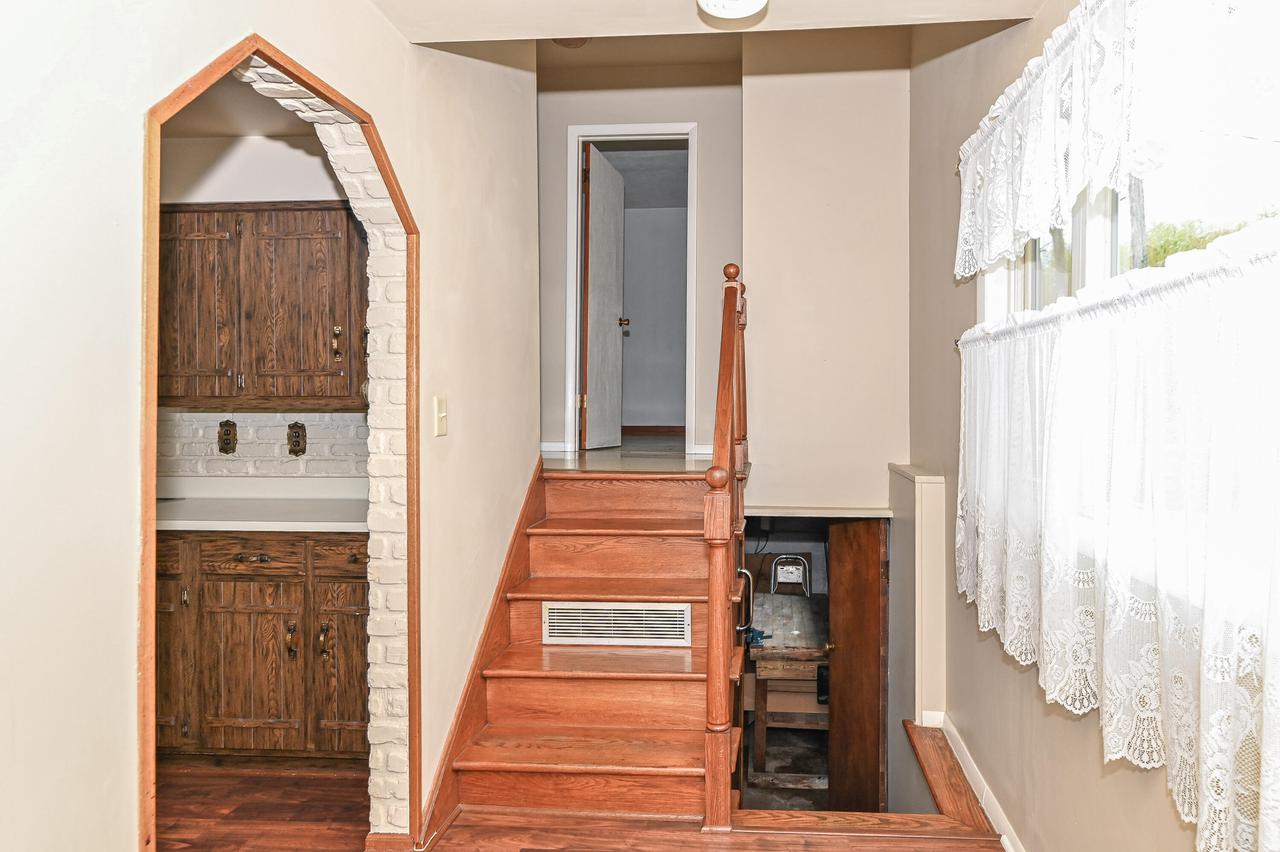 25411 West Loomis ROAD