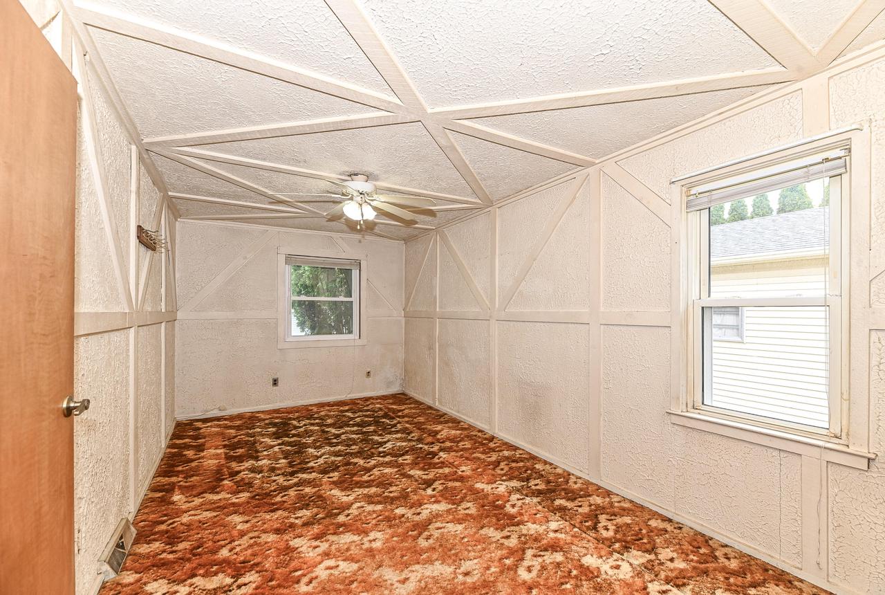 25411 West Loomis ROAD