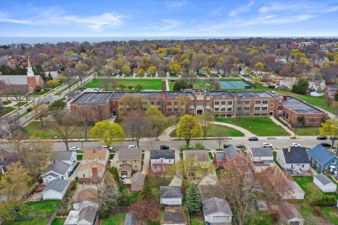 4773 North Marlborough DRIVE